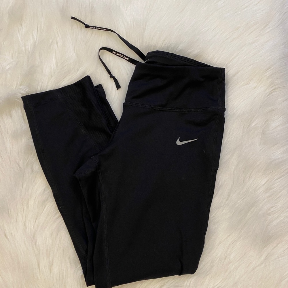 NIKE CAPRIS